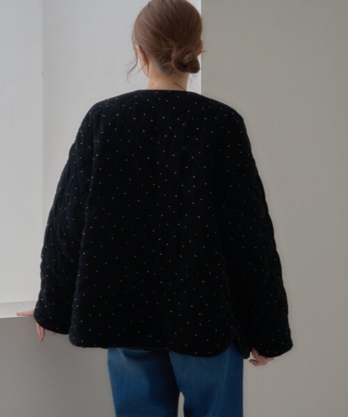 CIAOPANIC TYPY（チャオパニックティピー）の「【aguni】ベロアラメドットプリントキルトジャケット（ノーカラーコート・レディース・ブラック/ブラウン・ONE SIZE）」の4枚目の写真