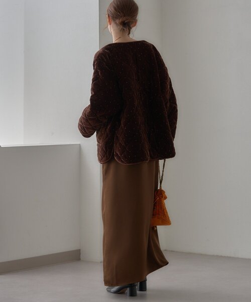 CIAOPANIC TYPY（チャオパニックティピー）の「【aguni】ベロアラメドットプリントキルトジャケット（ノーカラーコート・レディース・ブラック/ブラウン・ONE SIZE）」の8枚目の写真