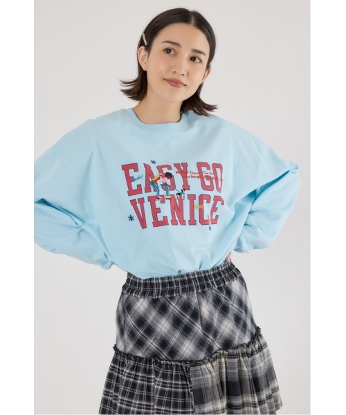 RODEO CROWNS WIDE BOWL(ロデオクラウンズワイドボウル)の「embroidery collegeロング Tシャツ(Tシャツ/カットソー・レディース・サックスブルー/ネイビー/アイボリー・FREE)」の9枚目の写真
