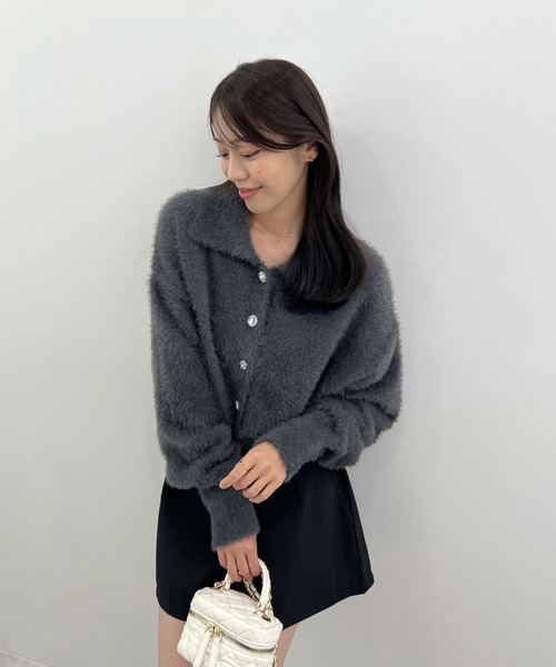 Futier land（フューティアランド）の「ふわもこビジューボタンカーディガン（カーディガン/ボレロ・レディース・チャコールグレー/アイボリー/ピンク・FREE）」の5枚目の写真