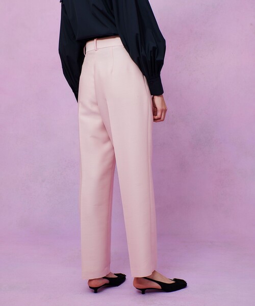 LOULOU WILLOUGHBY（ルルウィルビー）の「【LOULOU WILLOUGHBY】シルクウールツイルタックパンツ（その他パンツ・レディース・ピンク/ネイビー・2/1）」の4枚目の写真