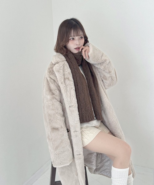 frunco(フランコ)の「フェイクファーロングコート(チェスターコート・レディース・アイボリー/ピンク・MEDIUM)」の17枚目の写真