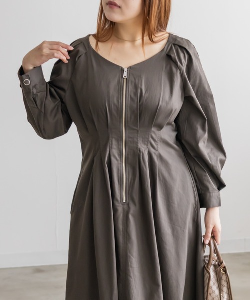 CLETTE(クレット)の「CLETTEオリジナルフロントジップウエストタックワンピース(ワンピース・レディース・パープル/カーキ/ブラック・LL/3L/4L)」の13枚目の写真