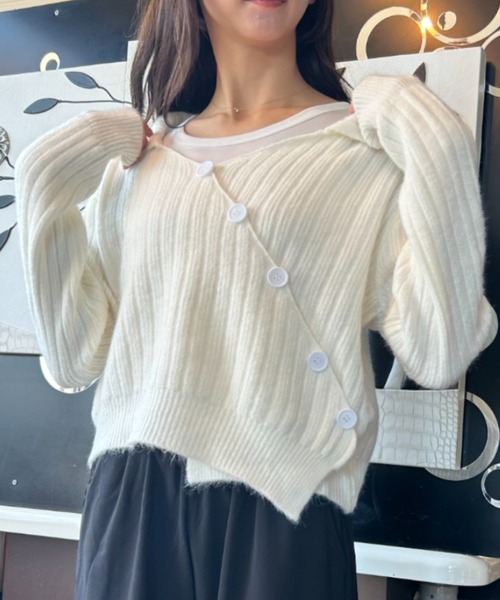 ｔｏｌｅｎｅ（トレネ）の「ビッグカラー フロントクロスデザイン リブニットトップス ポロ襟ニット 薄手タンクトップインナー付き（ニット/セーター・レディース・ブラック/ホワイト/レッド・FREE）」の22枚目の写真