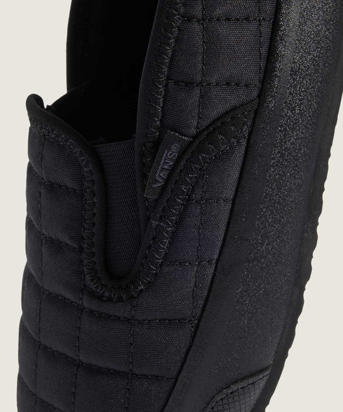 VANS(バンズ)の「スリッパ 2 / UA Slip-er 2 Black VN0A4UWOBLK1(スリッポン・メンズ・ブラック・6/8/9/10/11/12/13/5/4)」の3枚目の写真