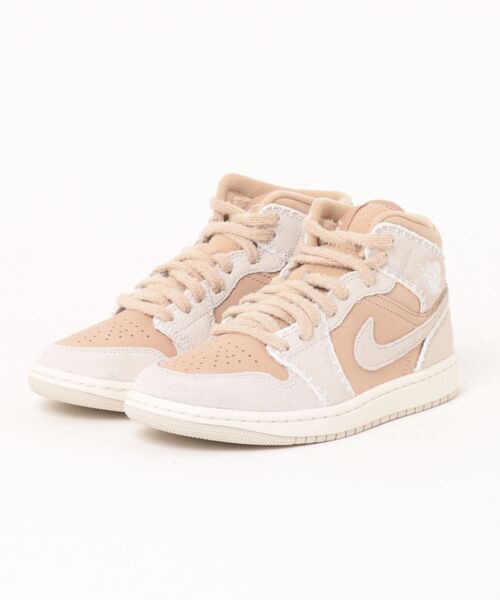 バスケットシューズ バッシュ スニーカー   ジョーダン Jordan Wmns Air Jordan 1 Mid SE W セール】JORDAN BRAND W AIR JORDAN 1 MID SE ウィメンズ エア