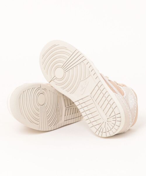 セール】JORDAN BRAND W AIR JORDAN 1 MID SE ウィメンズ エア