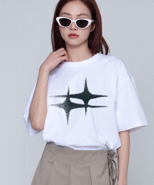 GRAVER（グレーバー）の「[ユニセックス]エターニティ半袖Tシャツ_ホワイト（Tシャツ/カットソー・レディース・ホワイト・SMALL/MEDIUM/LARGE/X-LARGE）」の2枚目の写真