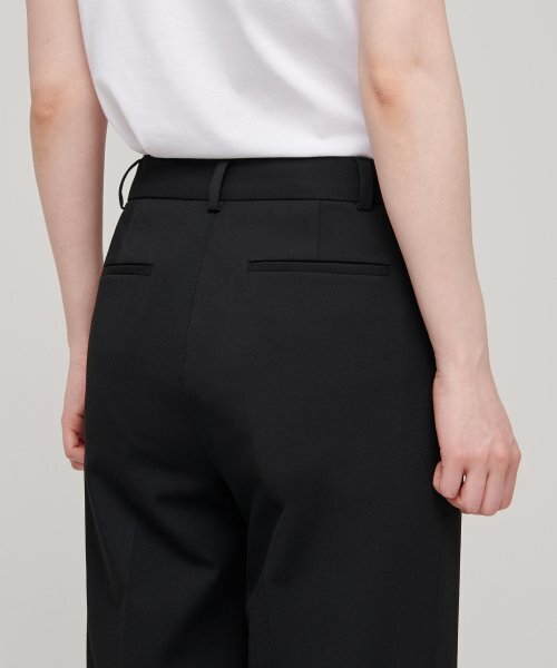 MUSINSA STANDARD WOMAN（ムシンサスタンダードウーマン）の「レディースピンタックストレート隠しバンディングスラックス[ブラック]（スラックス・レディース・その他・34/32/30/31/24/25/26/27/28/29）」の7枚目の写真