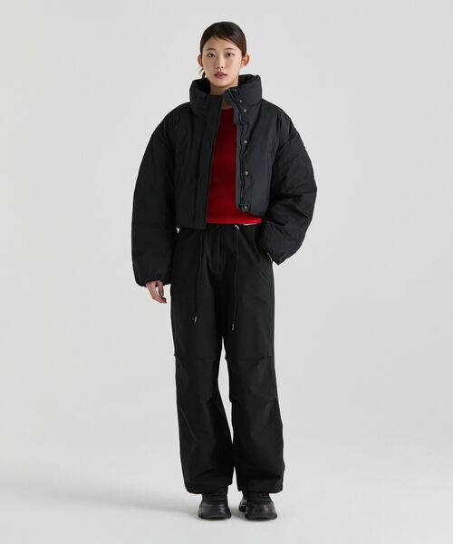 MUSINSA STANDARD WOMAN（ムシンサスタンダードウーマン）の「ウィメンズボリュームスリーブクロップパディングジャケット[ブラック]（ダウンジャケット/コート・レディース・その他・SMALL/MEDIUM/LARGE/X-SMALL）」の11枚目の写真