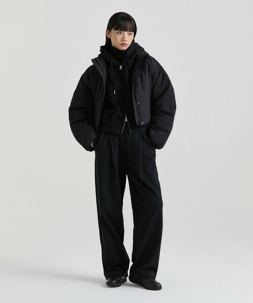 MUSINSA STANDARD WOMAN（ムシンサスタンダードウーマン）の「ウィメンズボリュームスリーブクロップパディングジャケット[ブラック]（ダウンジャケット/コート・レディース・その他・SMALL/MEDIUM/LARGE/X-SMALL）」の13枚目の写真