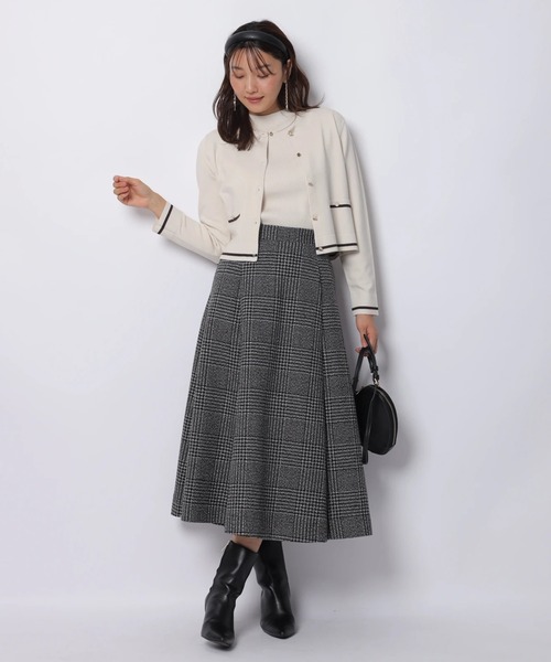 JUSGLITTY（ジャスグリッティー）の「ハイネックアンサンブル（ニット/セーター・レディース・オフホワイト/ブラウン/チャコールグレー/ピンクベージュ/ミント・2）」の12枚目の写真