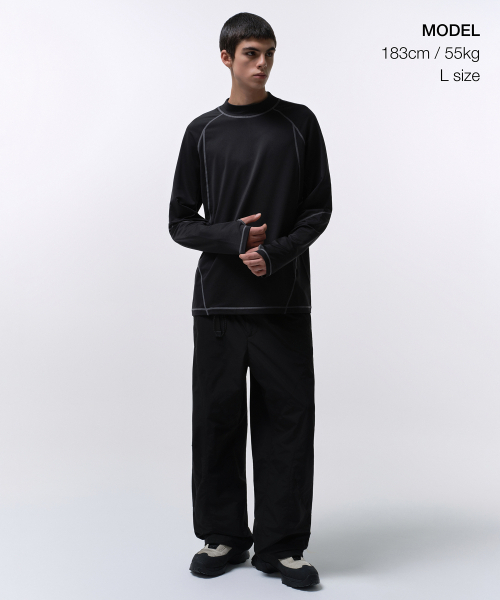MUSINSA STANDARD（ムシンサスタンダード）の「[シティレジャー] ストラクチャードモックネック長袖Tシャツ [ブラック]（Tシャツ/カットソー・メンズ・その他・LARGE/X-LARGE/XX-LARGE）」の8枚目の写真