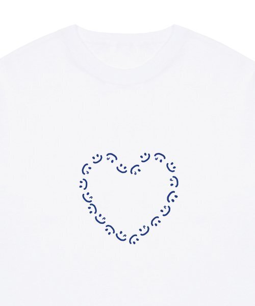 GRAVER（グレーバー）の「[ユニセックス]ハートドローイングスマイル半袖Tシャツ_ホワイト（Tシャツ/カットソー・レディース・ホワイト・SMALL/MEDIUM/LARGE/X-LARGE）」の3枚目の写真