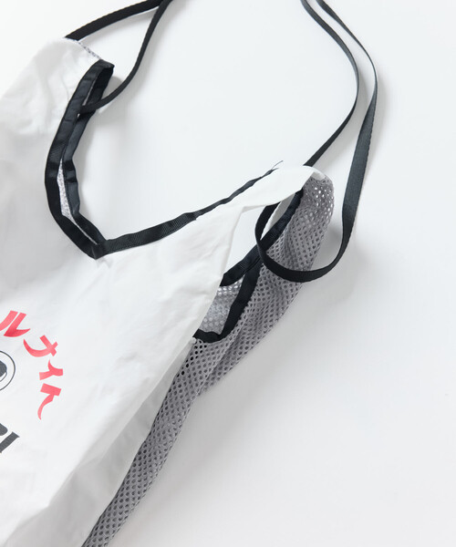 FREAK'S STORE(フリークスストア)の「PARIPARI × SAUVENIR × FREAK'S STORE/パリパリ × サウベニア × フリークスストア 別注 オールナイトサウナ PARIPARI タオル&ショルダーバッグセット(ショルダーバッグ・メンズ・グレー・ONE SIZE)」の8枚目の写真