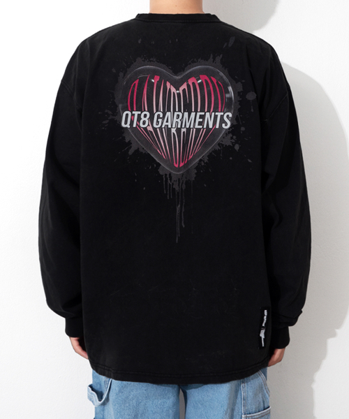 QT8 GARMENTS(キューティーエイトガーメント)の「OC Rawberry x QT8 Heart Long Sleeve (Black)(Tシャツ/カットソー・レディース・その他・SMALL/MEDIUM/LARGE)」の1枚目の写真