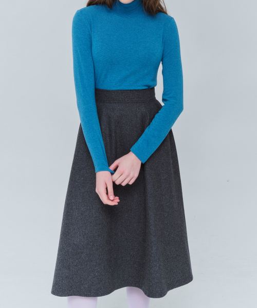 VOYONN（ボヨン）の「Aラインボリュームロングスカートウールグレー0124（スカート・レディース・チャコールグレー・SMALL/MEDIUM）」の3枚目の写真