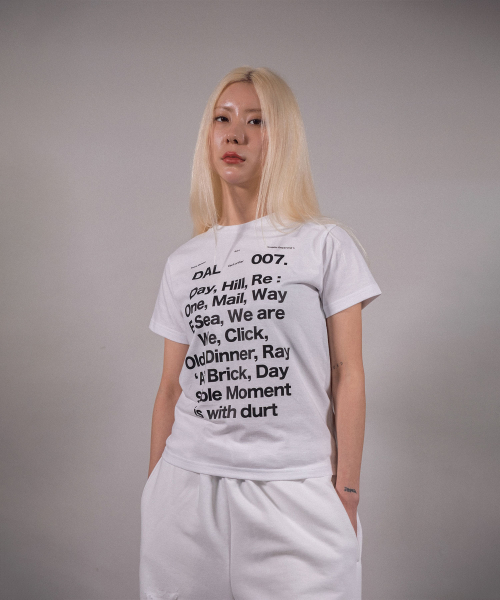DURTの「OUR DAILY CROP TEE (WHITE)(Tシャツ/カットソー・レディース・その他・OS)」の1枚目の写真