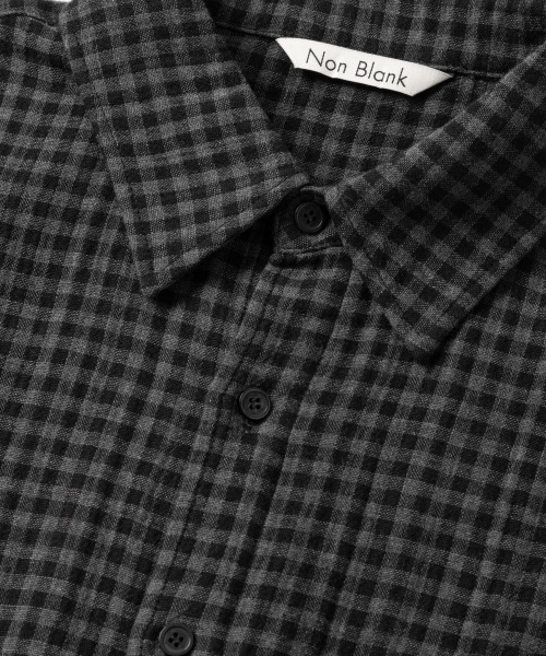 NONBLANK(ノンブランク)の「ギンガムチェックシャツ_GREY(シャツ/ブラウス・メンズ・グレー・MEDIUM/LARGE/X-LARGE)」の4枚目の写真