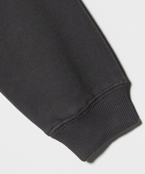 green label relaxing（グリーンレーベルリラクシング）の「【別注】＜URBAMENT＞SANRIO スウェット / トレーナー / キッズ  100cm-130cm（スウェット・キッズ・ライトブルー/ライラック/ダークグレー・110cm/120cm/100cm/130cm）」の6枚目の写真