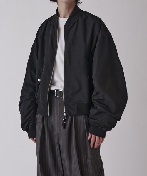 Lui's(ルイス)の「【Neucon】NYLON TRUCK BOMBER JACKET / ナイロントラックボンバージャケット / セットアップ対応(MA-1・メンズ・ブラック/ライトグレー・1/2)」の1枚目の写真
