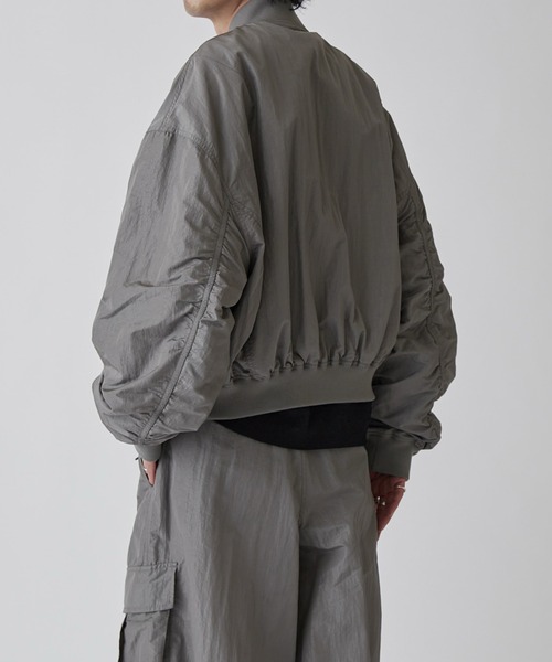 Lui's(ルイス)の「【Neucon】NYLON TRUCK BOMBER JACKET / ナイロントラックボンバージャケット / セットアップ対応(MA-1・メンズ・ブラック/ライトグレー・1/2)」の19枚目の写真