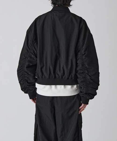 Lui's(ルイス)の「【Neucon】NYLON TRUCK BOMBER JACKET / ナイロントラックボンバージャケット / セットアップ対応(MA-1・メンズ・ブラック/ライトグレー・1/2)」の7枚目の写真