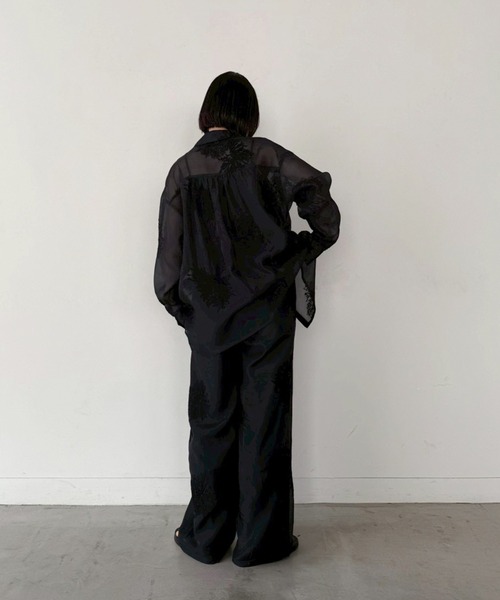 select MOCA by son（セレクトモカバイソン）の「フラワーエンブロイダリーシアーワイドパンツ【セットアップ対応】【by SON】（その他パンツ・レディース・アイボリー/ブラック・FREE）」の13枚目の写真