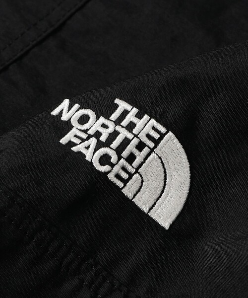 THE NORTH FACE(ザノースフェイス)の「THE NORTH FACE / ザ・ノース・フェイス / コンパクト ジャケット / NPW72530(ナイロンジャケット・レディース・カーキ/ブラック・MEDIUM/LARGE)」の16枚目の写真