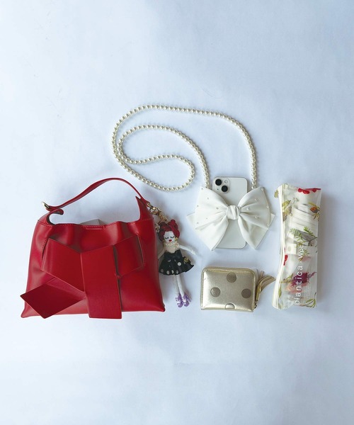 PICCIN（ピッチン）の「パール付きリボンストラップ（スマホグッズ・レディース・オフホワイト/ブラック・FREE）」の16枚目の写真