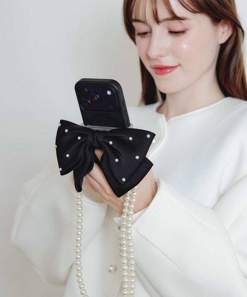 PICCIN（ピッチン）の「パール付きリボンストラップ（スマホグッズ・レディース・オフホワイト/ブラック・FREE）」の6枚目の写真