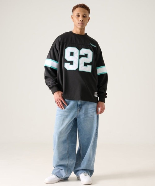 FUBU（ フブ）の「FUBU-Football Shirts（Tシャツ/カットソー・メンズ・ブラック・L/M）」の4枚目の写真