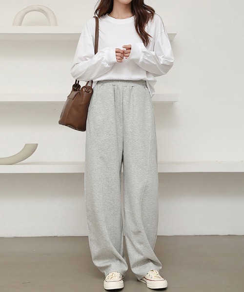 ONEP STAR(ワンピスター)の「ワイドスウェットパンツ(スウェットパンツ・レディース・ライトグレー/ブラック/ダークブラウン/オフホワイト/カーキ/ダークグレー・MEDIUM/LARGE)」の10枚目の写真