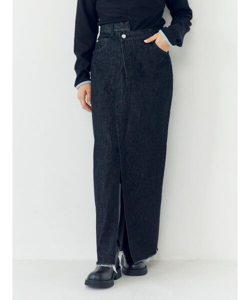 Ungrid（アングリッド）の「スリットデザインデニムスカート（スカート・レディース・ブラック/オフホワイト・MEDIUM/SMALL）」の17枚目の写真