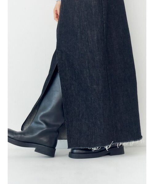 Ungrid（アングリッド）の「スリットデザインデニムスカート（スカート・レディース・ブラック/オフホワイト・MEDIUM/SMALL）」の18枚目の写真