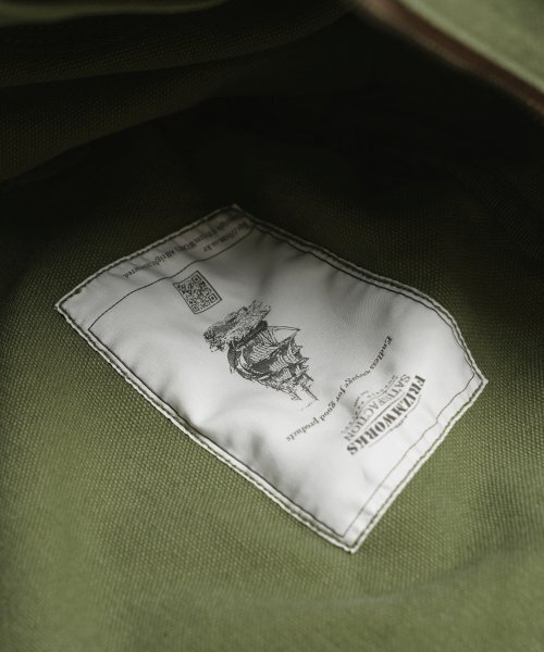 FRIZMWORKS（フリズムワークス）の「HEAVY CANVAS SHOULDER BAG _ OLIVE（ショルダーバッグ・レディース・その他・ONE SIZE）」の8枚目の写真