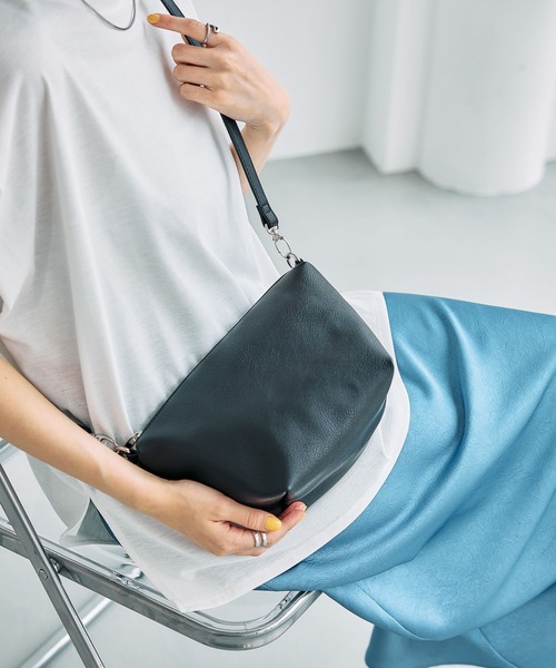 LEPSIM(レプシィム)の「【500mlペットボトルも入る】ポーチ付き3WAYトート 638744(トートバッグ・レディース・ガンメタ/ホワイト/ピンク/ブラック・ONE SIZE)」の22枚目の写真
