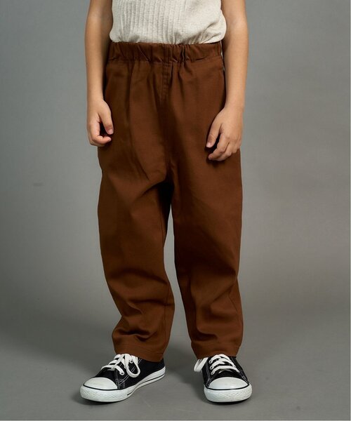 b・ROOM（ビールーム）の「ゆったりシルエットのテーパードパンツ（その他パンツ・キッズ・ベージュ/カーキ/ブラウン/チャコール・110cm/100cm/150cm/140cm/130cm/120cm）」の2枚目の写真