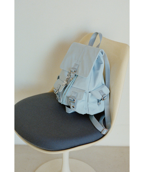 LETERIE(レテリー)の「LETERIE POCKET BACKPACK_BLUE(バックパック/リュック・レディース・ブルー・FREE)」の2枚目の写真