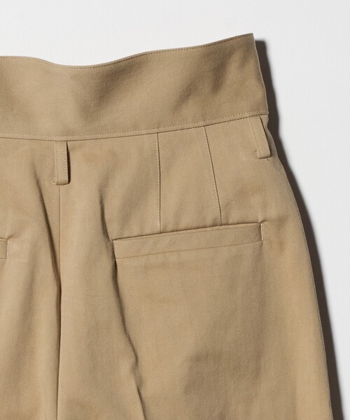 6（ロク）の「＜6(ROKU)＞コットン ハイウエスト パンツ（その他パンツ・レディース・ベージュ/オフホワイト・36/34/38）」の16枚目の写真