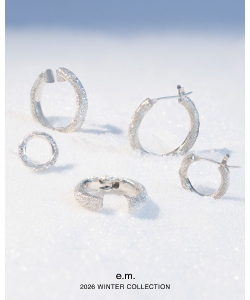 e.m.（イーエム）の「スターダストフープピアス(M)/シルバー/レディース/メンズ/2026WinterCollection（ピアス（片耳用）・レディース・シルバー・FREE）」の10枚目の写真
