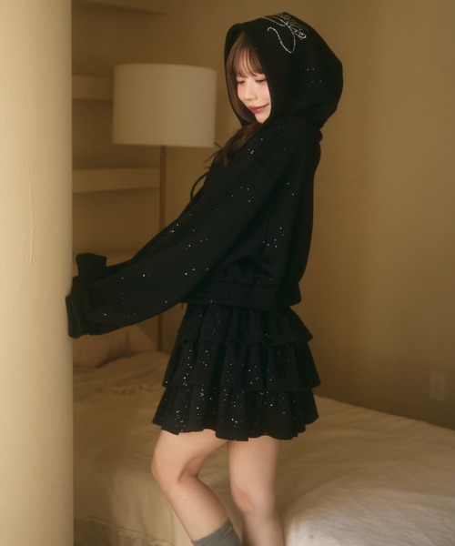 TITTY&CO.(ティティーアンドコー)の「ロゴラインストーン付きスウェットセットアップ(セットアップ・レディース・グレー/ブラック・FREE)」の11枚目の写真