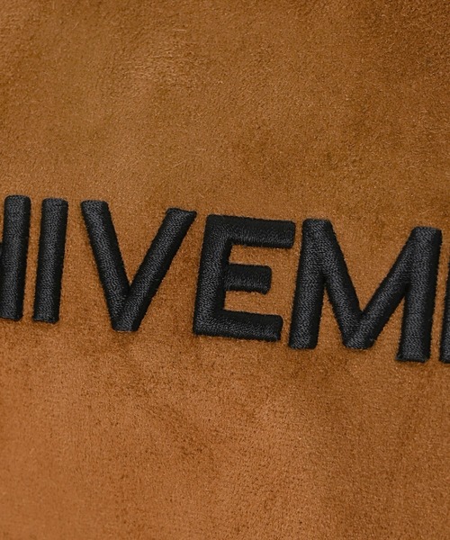 Narcissus（ナルシス）の「【ユニセックス】スエードスウェット/刺繍ロゴ（スウェット・レディース・ブラック/キャメル・FREE）」の5枚目の写真
