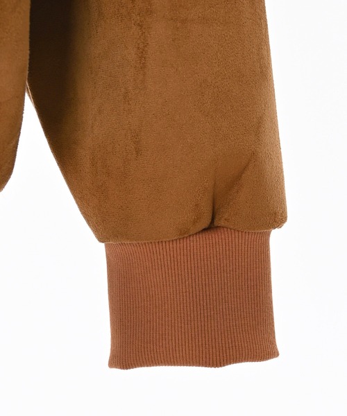 Narcissus（ナルシス）の「【ユニセックス】スエードスウェット/刺繍ロゴ（スウェット・レディース・ブラック/キャメル・FREE）」の6枚目の写真