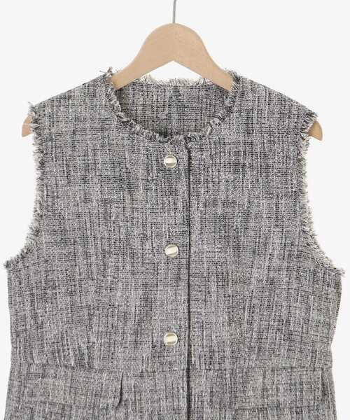 le.coeur blanc（ルクールブラン）の「ツイードフリンジジレ（その他アウター・レディース・ブラック系その他・38）」の5枚目の写真