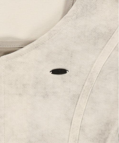 SPINNS（スピンズ）の「レイヤード風長袖ジップカットソー/ムラ染め風（Tシャツ/カットソー・レディース・チャコール/オフホワイト・ONESIZE）」の5枚目の写真