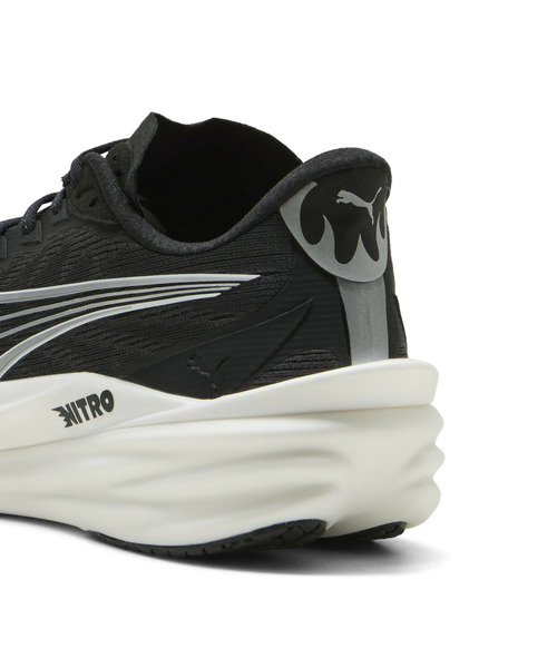 PUMA(プーマ)の「PUMA プーマ メンズ ディヴィエイト ニトロ 4 ランニングシューズ(スニーカー・メンズ・グリーン系その他/ホワイト系その他/ブラック/ホワイト系その他3/ブルー系その他5/ベージュ系その他/ホワイト系その他2・26.5cm/25.5cm/25.0cm/27.0cm/30.0cm/28.5cm/27.5cm/28.0cm/26.0cm/29.0cm)」の9枚目の写真