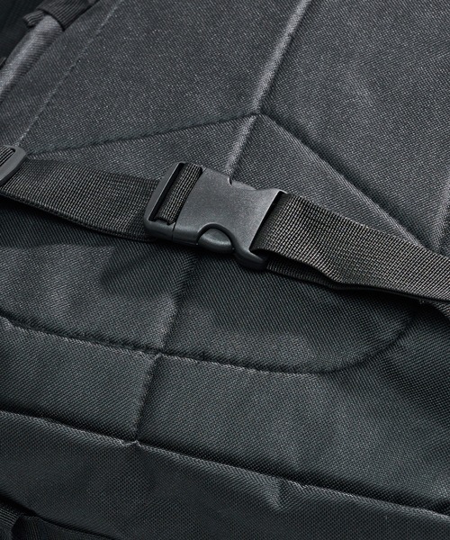 MAISON CLUB(メゾンクラブ)の「【MAISON CLUB】TACTICAL Backpack / タクティカルバックパック KNF-YI(バックパック/リュック・メンズ・カーキ/ブラック・FREE)」の8枚目の写真