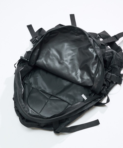 MAISON CLUB(メゾンクラブ)の「【MAISON CLUB】TACTICAL Backpack / タクティカルバックパック KNF-YI(バックパック/リュック・メンズ・カーキ/ブラック・FREE)」の12枚目の写真