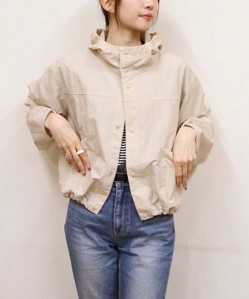 ORCIVAL(オーシバル)の「ORCIVAL/オーシバル フーデッドライトアウター HOODED LIGHT OUTER OR-A0778 NCK(ナイロンジャケット・レディース・ベージュ/ブルーグレー・1)」の7枚目の写真